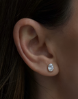 il Ovale Stud 1 Carat
