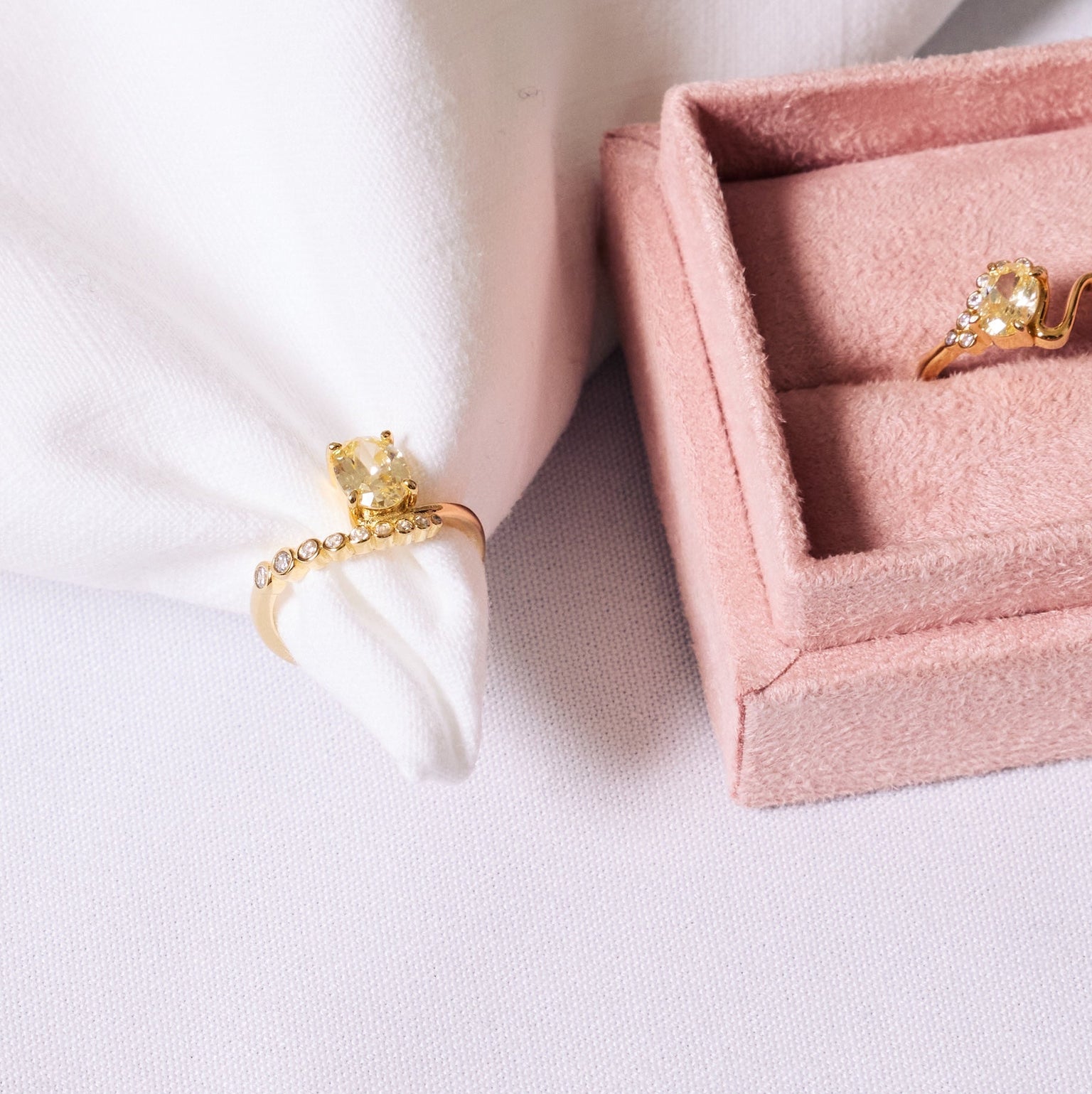 Luce Yellow Diamond Ring