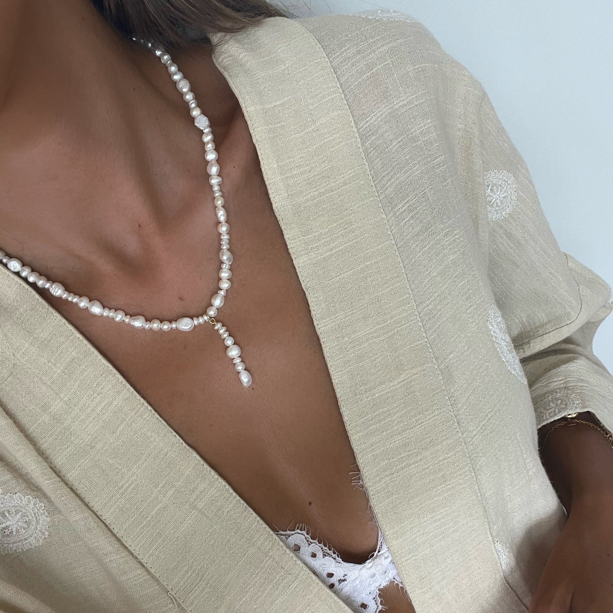 Luna Drop Pearl Necklace
