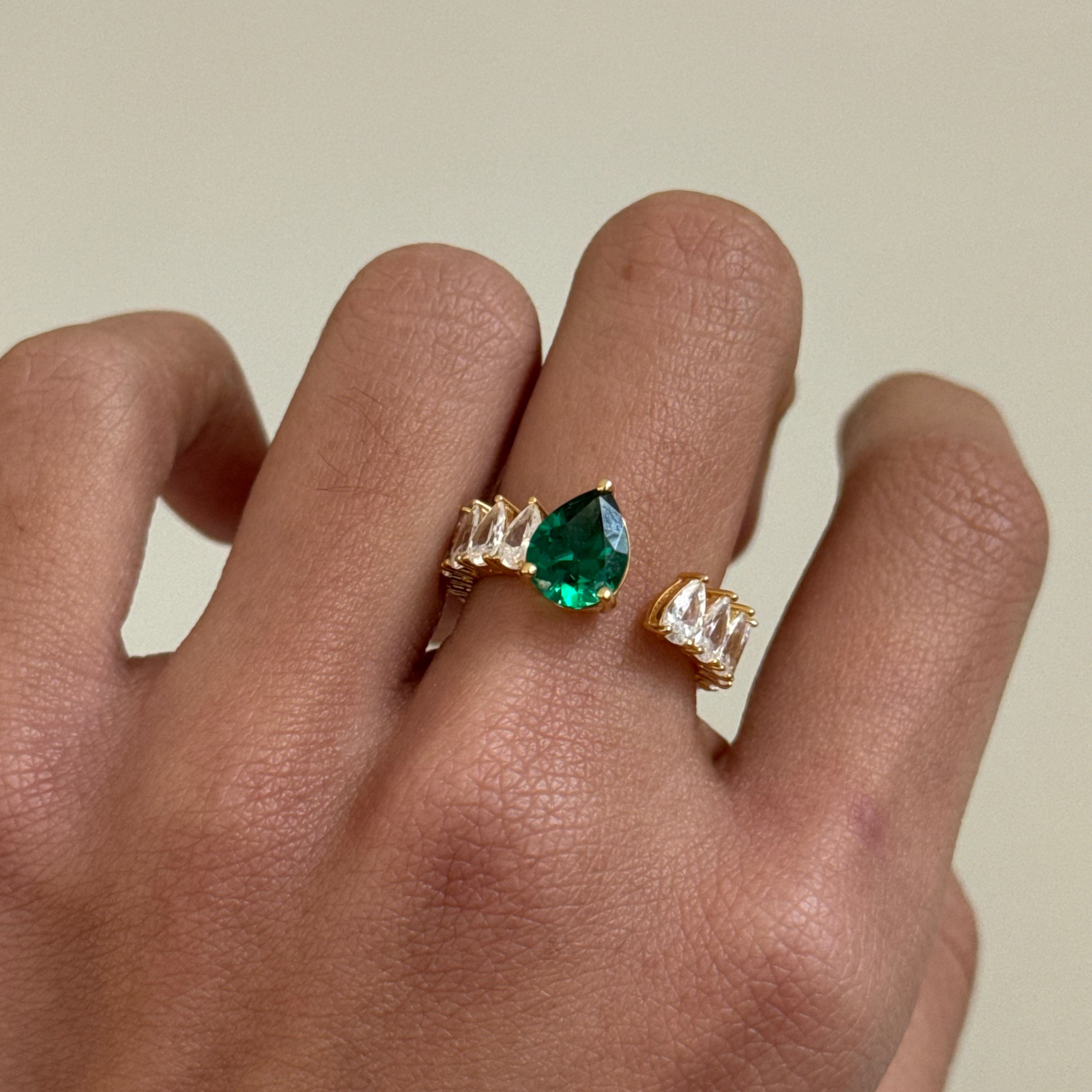 Emerald Cleo Ring
