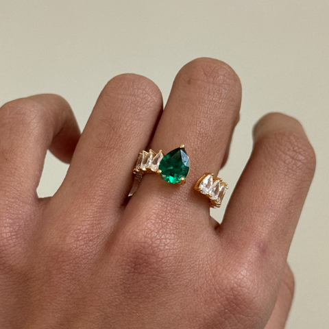 Emerald Cleo Ring