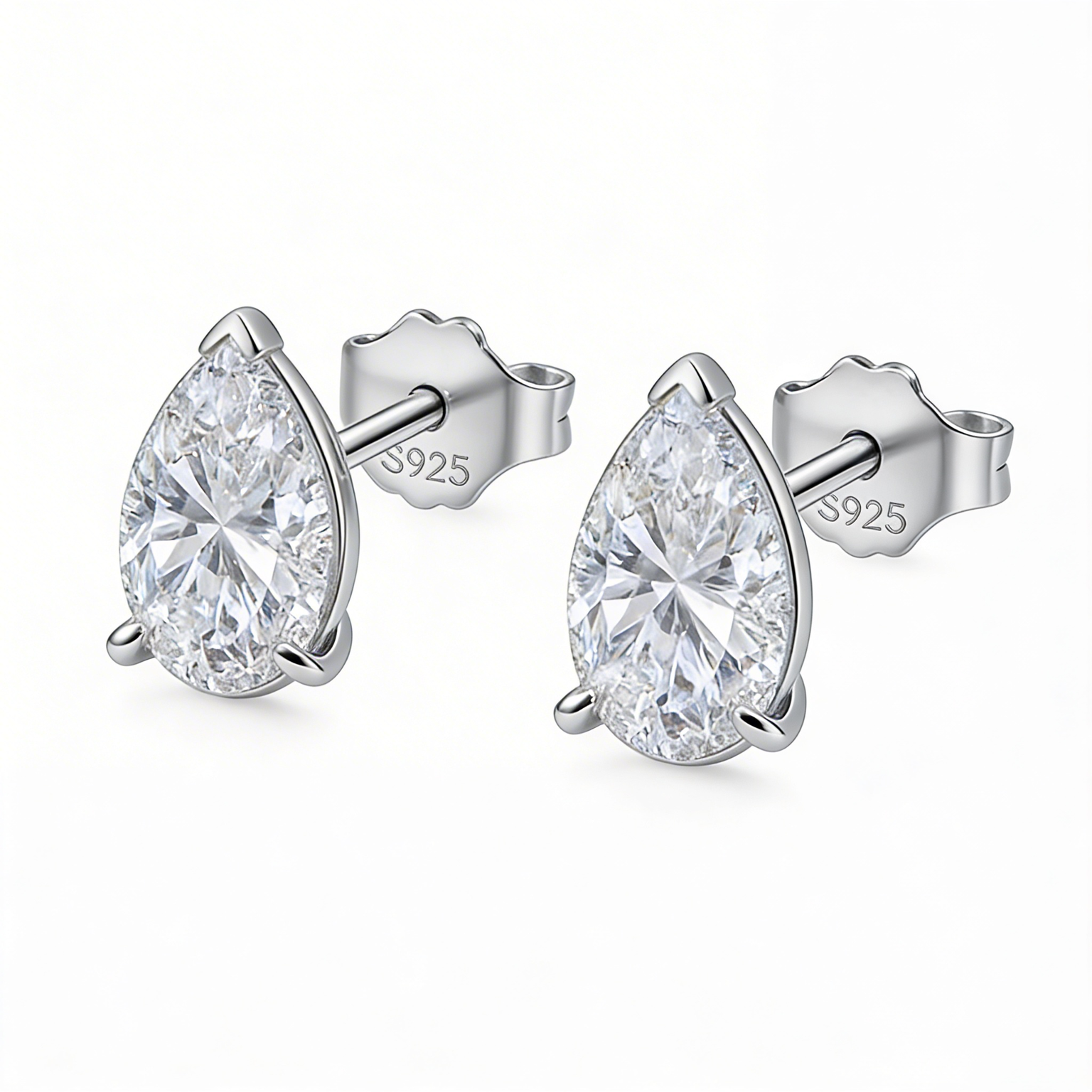 la Pera Stud 2 Carat