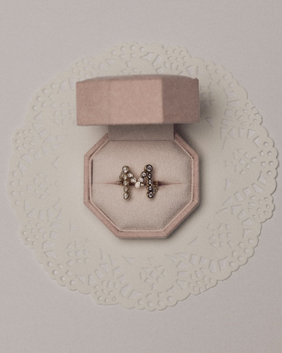 This Is the Initial Ring Cool Moms Are Quietly Obsessed With