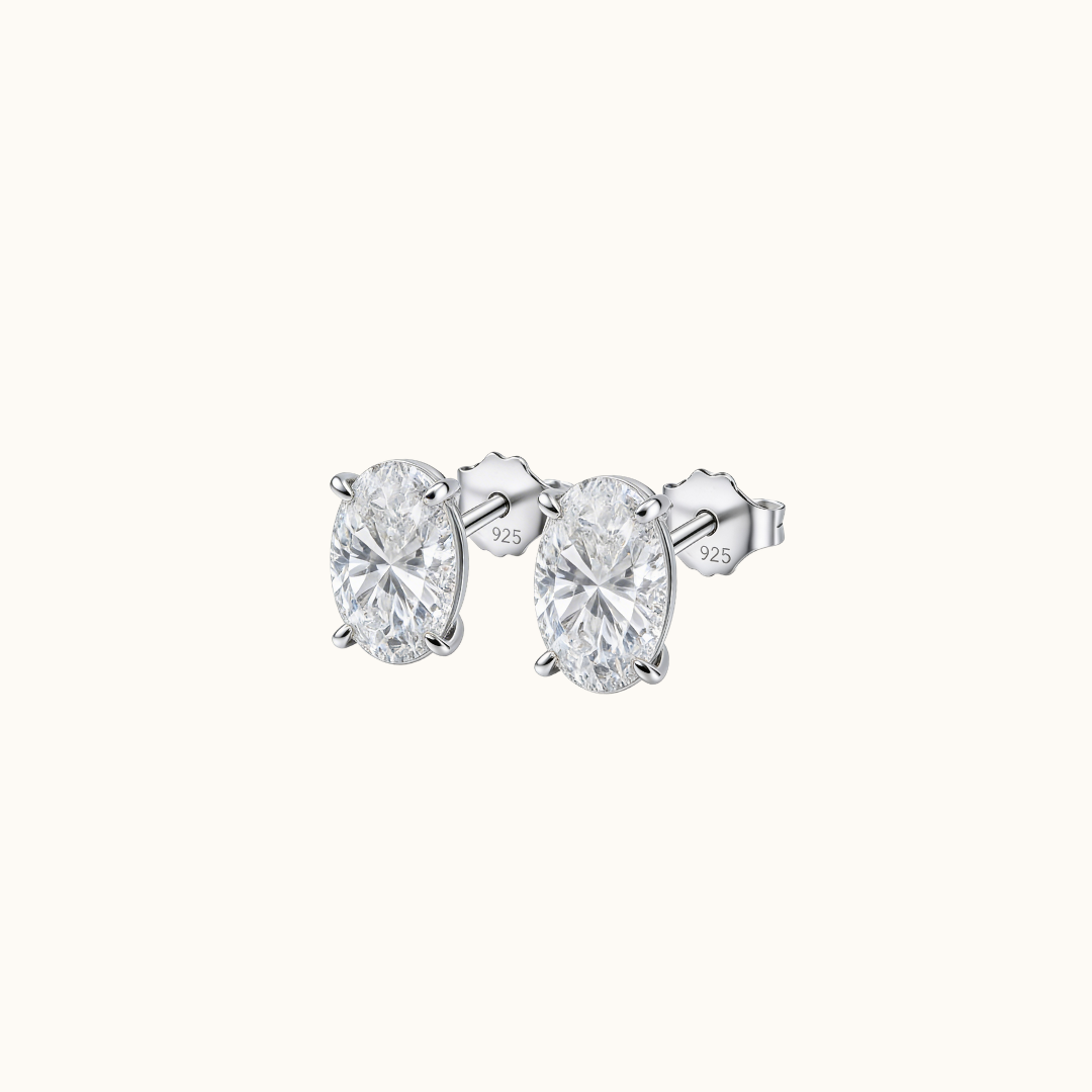 il Ovale Stud 2 Carat