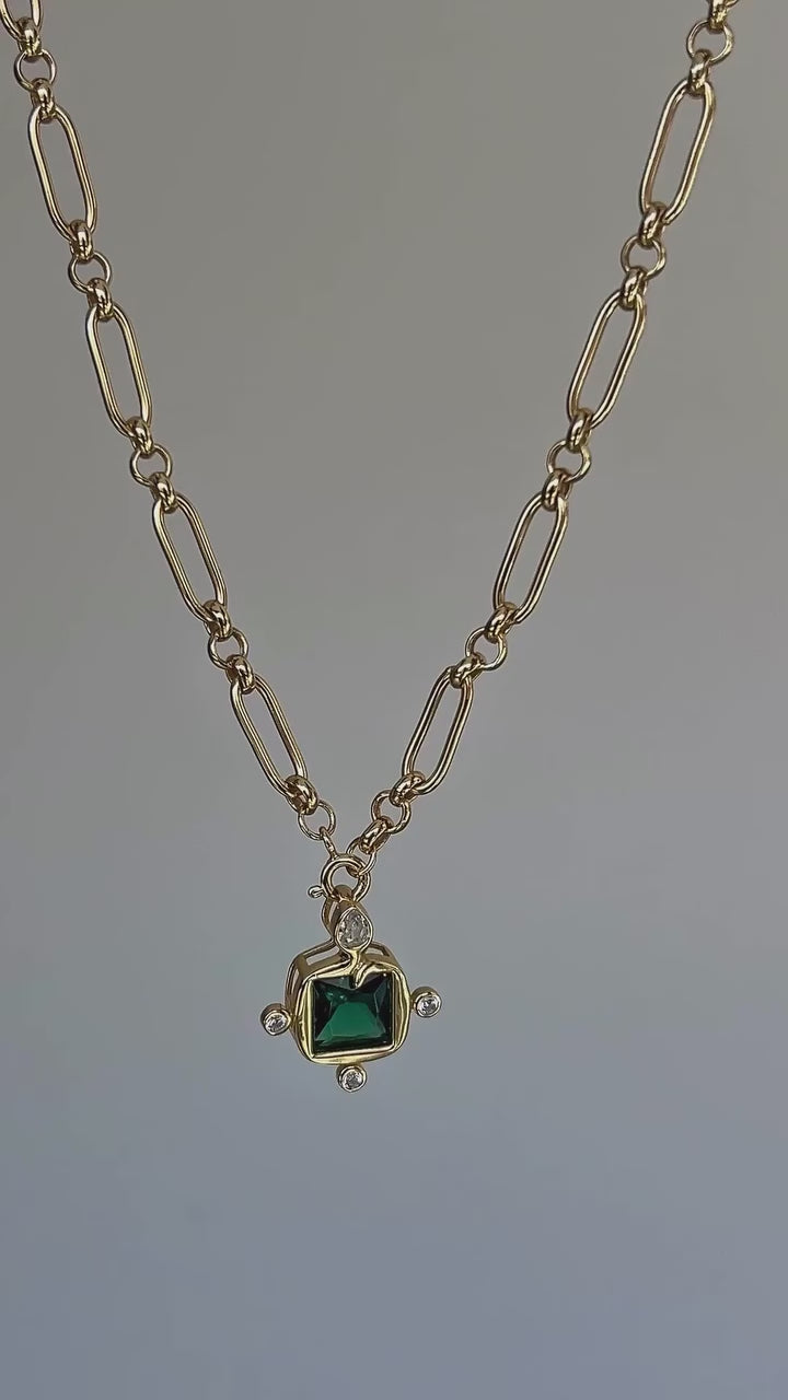 Emerald Nomad Pendant & Necklace Set